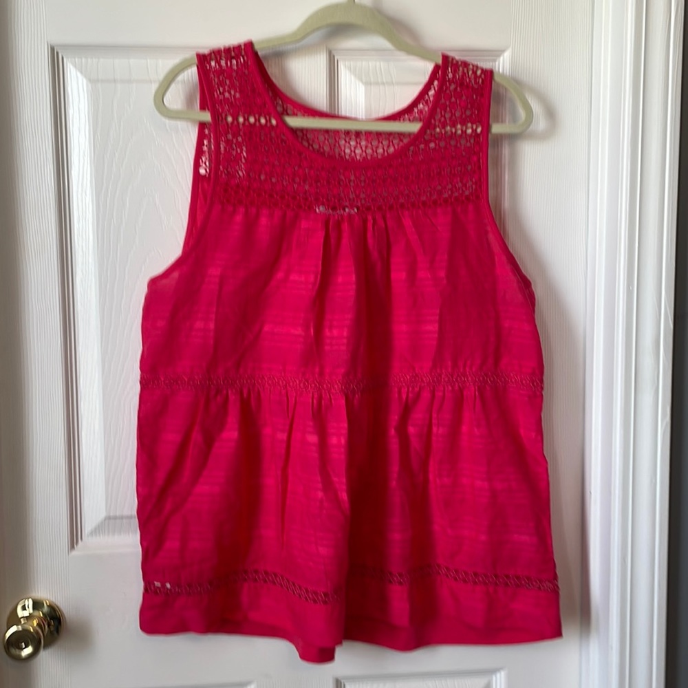 Crown & Ivy sleeveless hot pink top